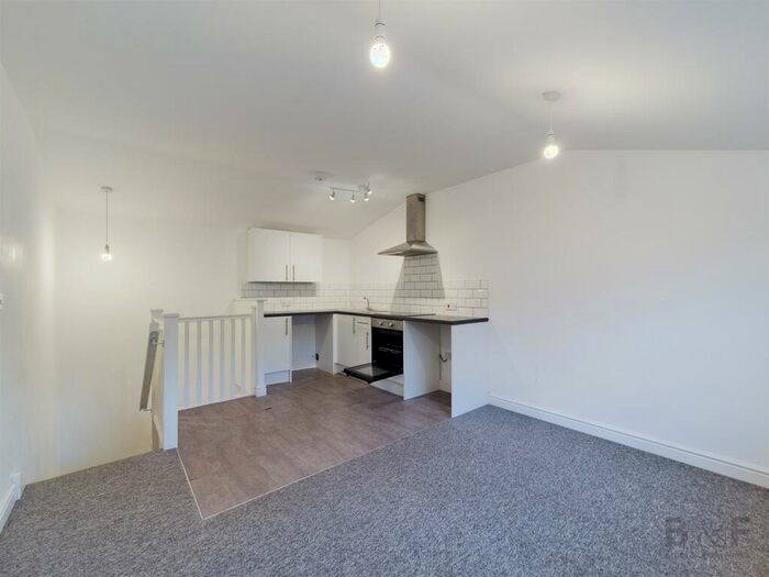 1 Bedroom Maisonette To Rent In Soundwell Road Staple Hill, BS16