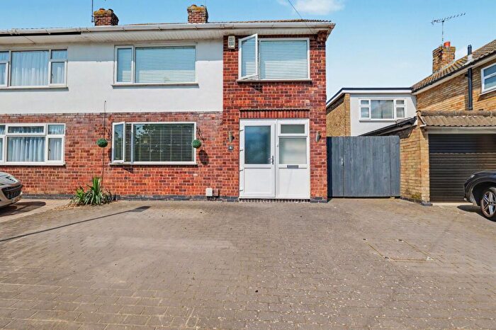 3 Bedroom Semi-Detached House For Sale In Buckingham Road, Countesthorpe, LE8