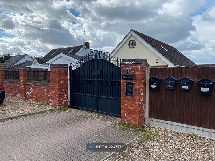 2 Bedroom Semi-Detached House To Rent In Cranfield, Wickford Essex, SS12