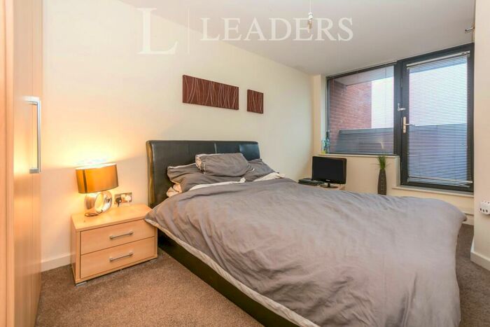 2 Bedroom Apartment To Rent In Avoca Court, Moseley Road, B12