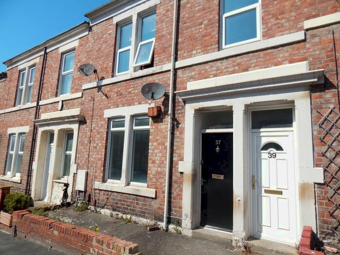 2 Bedroom Flat To Rent In Northbourne Street, Gateshead NE8