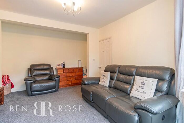 3 Bedroom End Of Terrace House For Sale In Anchor Drive, Hutton, Preston, PR4