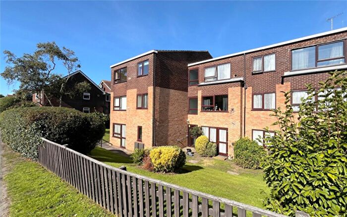 1 Bedroom Apartment For Sale In Lymington Road, Highcliffe, Christchurch, Dorset, BH23