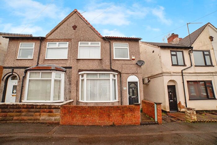 3 Bedroom Semi Detached House For Sale In Somersall Street, Mansfield, Nottinghamshire, NG19