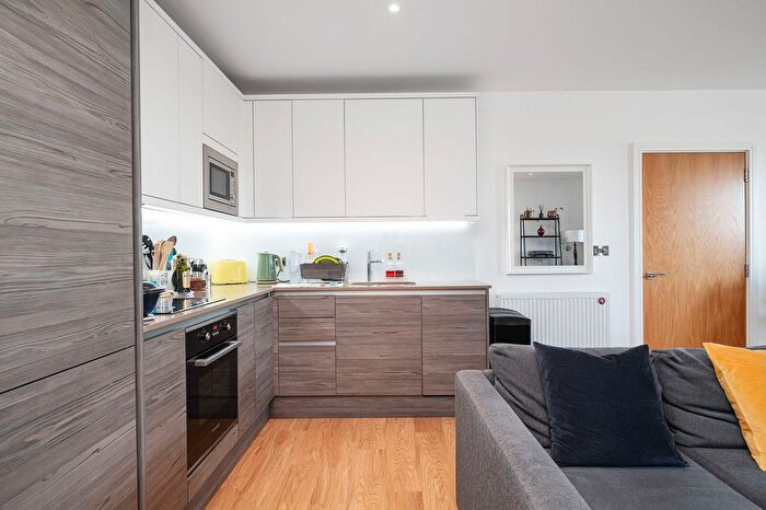 1 Bedroom Flat For Sale In Tallack Road, Leyton, E10