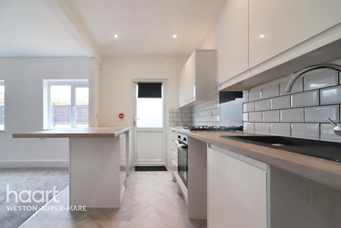 2 Bedroom Flat For Sale In Charlton Road, Weston-Super-Mare, BS23