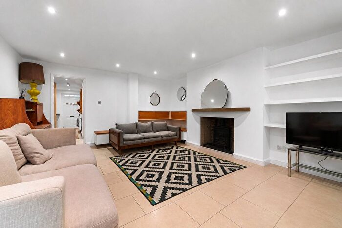 2 Bedroom Flat For Sale In Clapton Terrace, London, E5