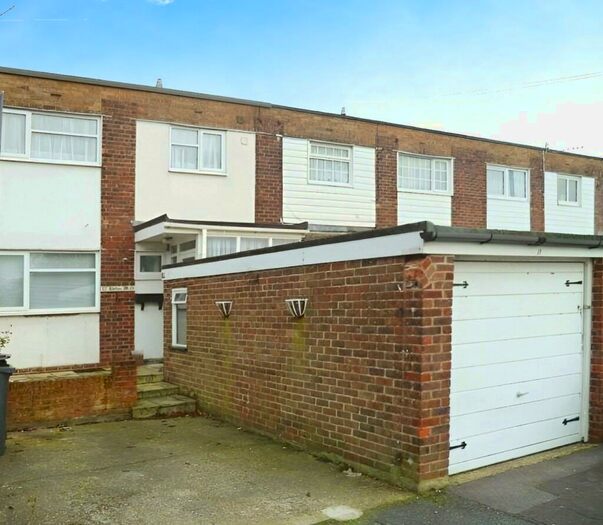 3 Bedroom House To Rent In Totton Walk, Havant, Hampshire, PO9