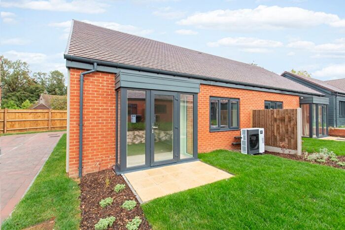 1 Bedroom Bungalow For Sale In Herne Bay Gardens, Herne Bay, Kent, CT6
