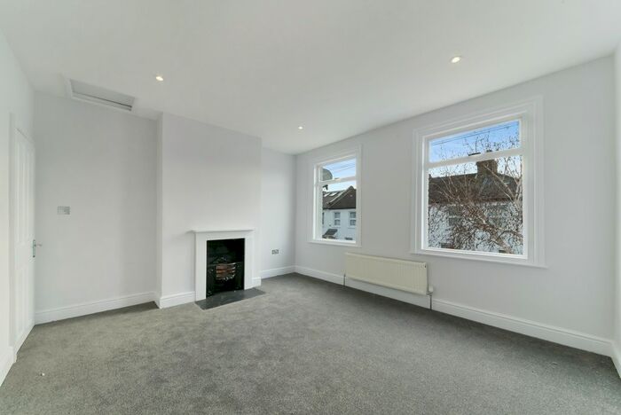 2 Bedroom Property To Rent In Ashbourne Terrace, London SW19