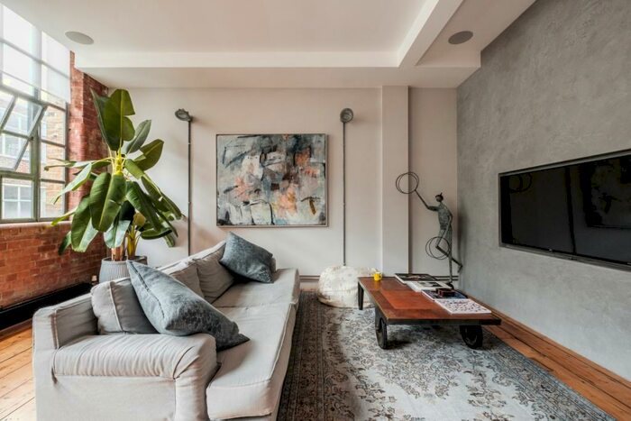 2 Bedroom Flat To Rent In Underwood Street London, N1