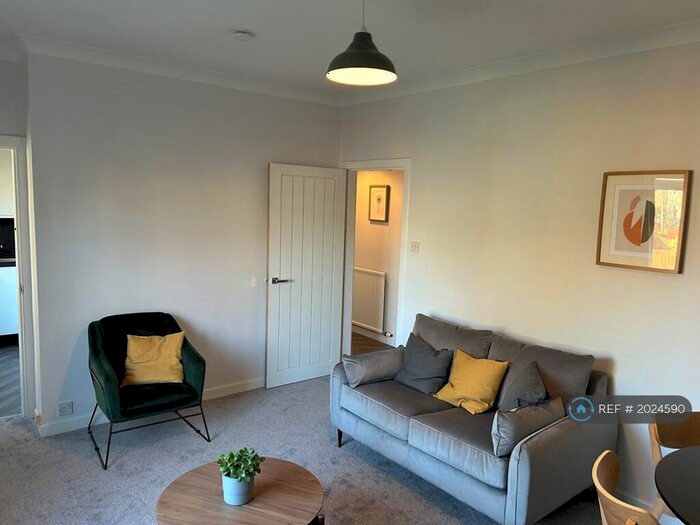 2 Bedroom Flat To Rent In Colinton Mains Terrace, Edinburgh, EH13