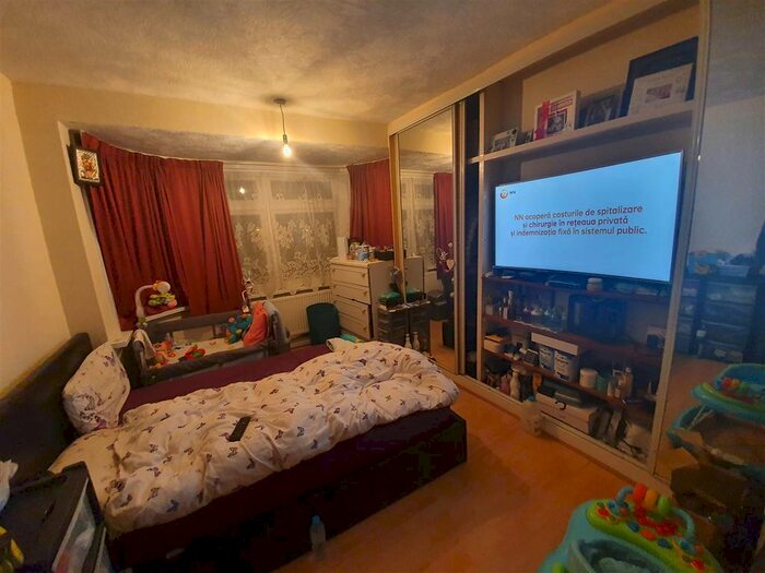 3 Bedroom Property To Rent In Camrose Avenue, Edgware, HA8