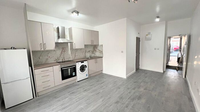 Studio To Rent In Eastcote Road, Harrow, HA2