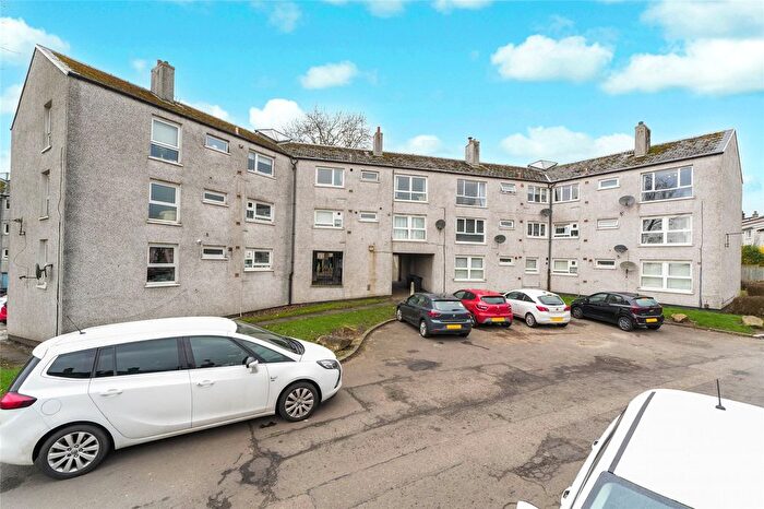 2 Bedroom Flat For Sale In Mossgiel Road, Cumbernauld, Glasgow, North Lanarkshire, G67