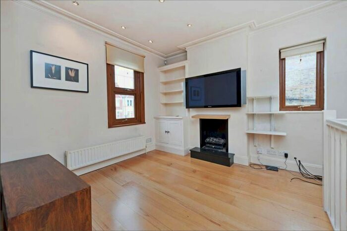 1 Bedroom Flat To Rent In Salford Road, Streatham Hill, London, SW2