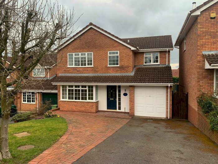 4 Bedroom House To Rent In Badgers Croft, Ecclesahll, ST21