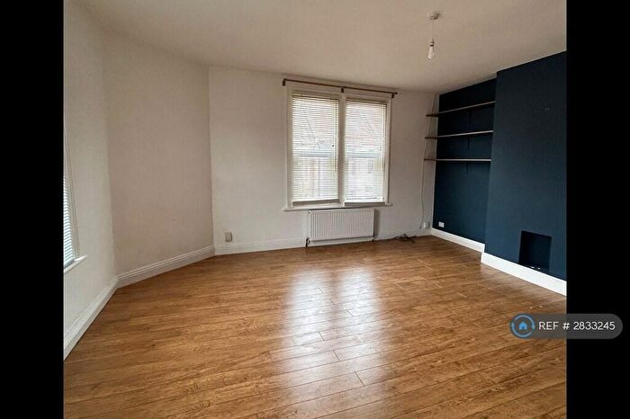 2 Bedroom Flat To Rent In Southville, Bristol, BS3