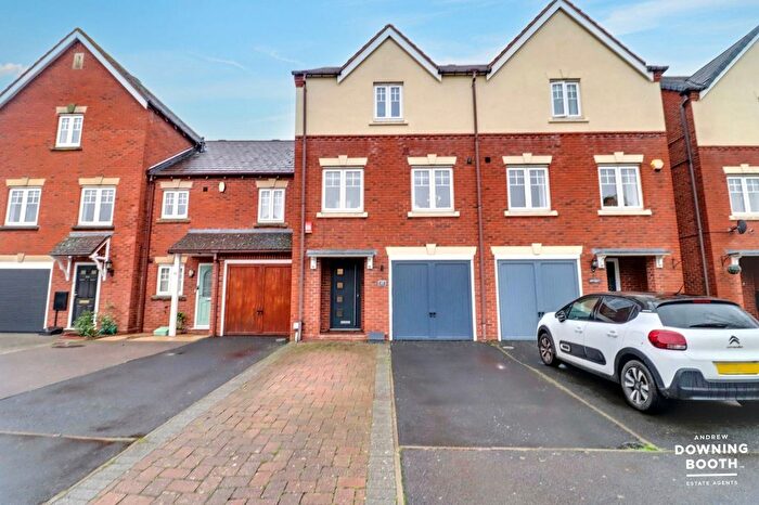 4 Bedroom Town House For Sale In Harrington Walk, Lichfield, WS13