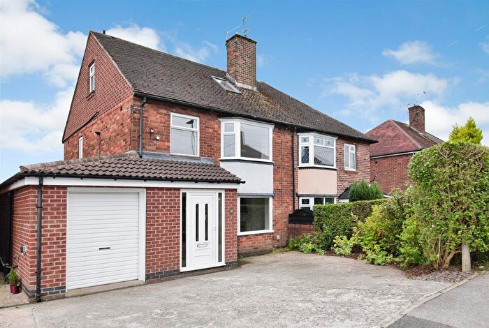 4 Bedroom Property To Rent In Luna Croft, Sheffield, S12