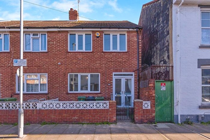 3 Bedroom End Terrace House For Sale In Adames Road, Portsmouth, PO1