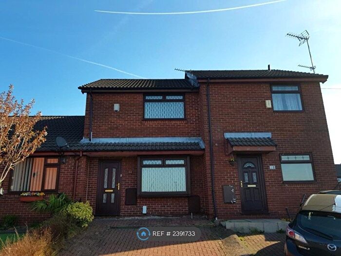 2 Bedroom Semi-Detached House To Rent In Hardman Street, Chadderton, Oldham, OL9