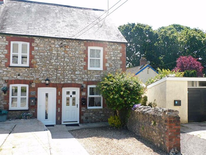 2 Bedroom Cottage For Sale In The Hill, Kilmington, EX13