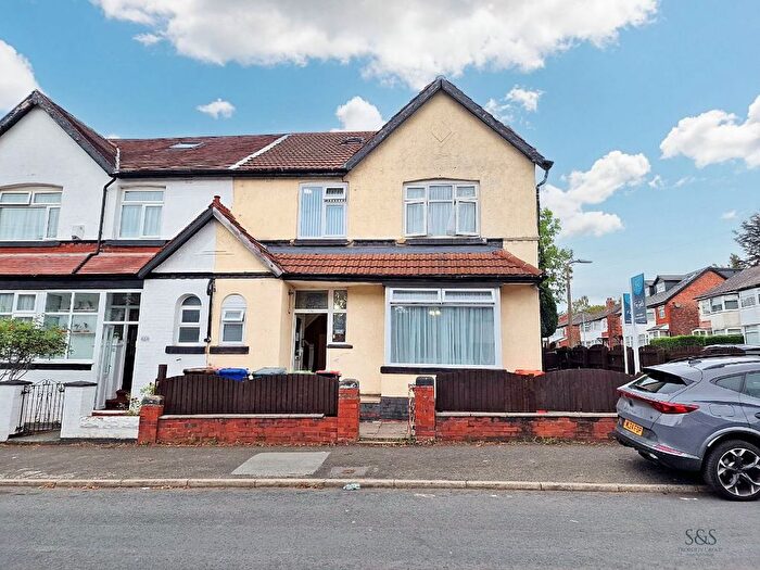 6 Bedroom Semi-Detached House For Sale In Albert Avenue, Prestwich, Manchester, M25