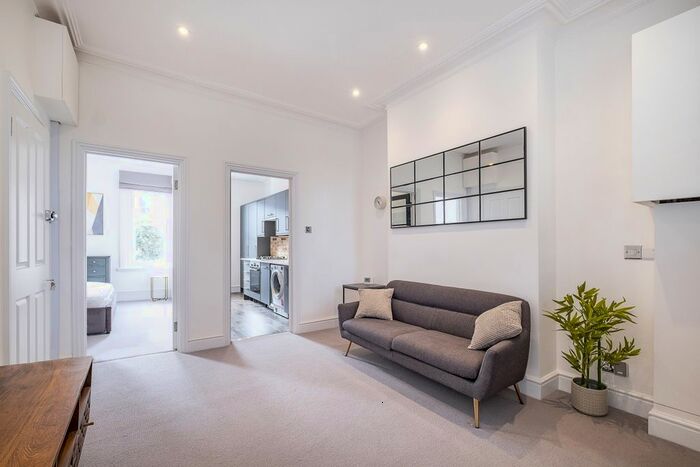 2 Bedroom Flat To Rent In Lydon Road, London, SW4