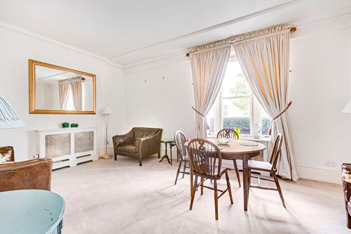 2 Bedroom Flat To Rent In Gloucester Street, London, SW1V