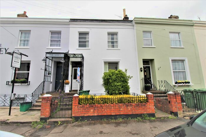 2 Bedroom Property To Rent In Bath Parade, Cheltenham, GL53