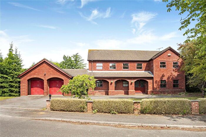 4 Bedroom Detached House To Rent In Whitegates, Northampton, Northamptonshire, NN4