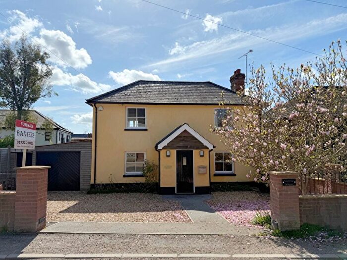 3 Bedroom Cottage For Sale In The Common, Winterslow, SP5
