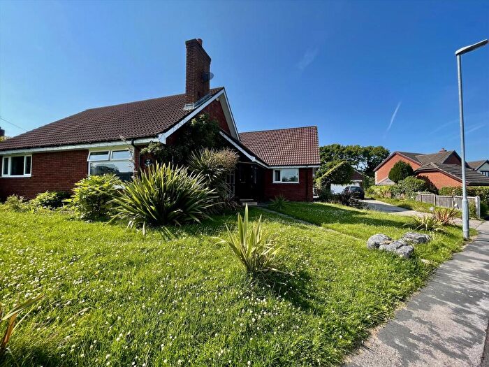 6 Bedroom Detached House To Rent In Greenacres, Freckleton, Preston, PR4