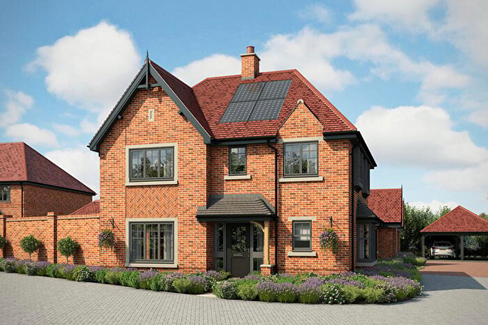 3 Bedroom Detached House For Sale In Hayfield Gardens, Toddington, Dunstable, LU5