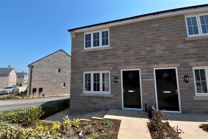2 Bedroom Semi-Detached House To Rent In Cairn Drive, Buxton, SK17