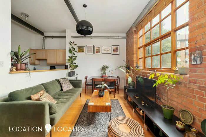 2 Bedroom Flat To Rent In Carysfort Road, London, N16