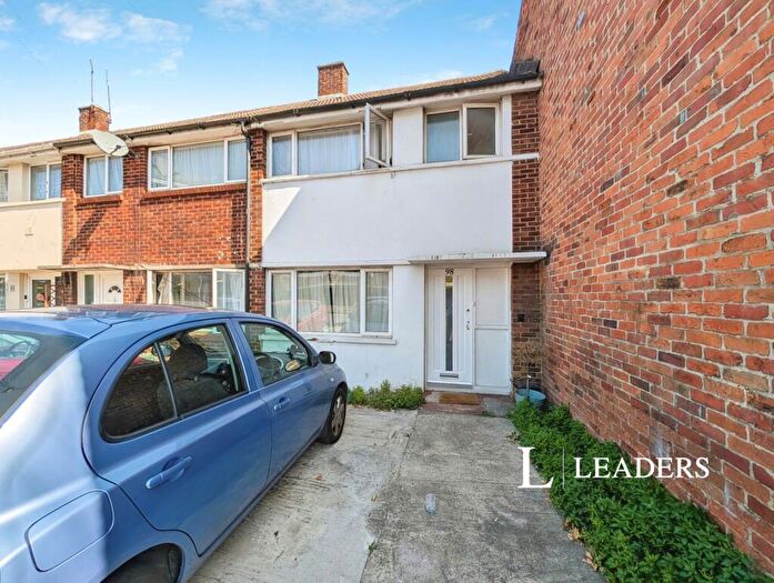 5 Bedroom Terraced House For Sale In St. Andrews Road, Southampton, Hampshire, SO14