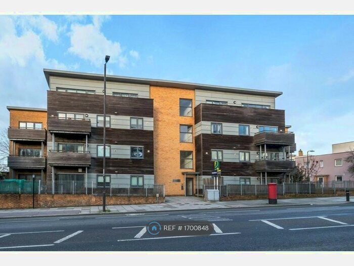 2 Bedroom Flat To Rent In Charlton Road, London, SE7
