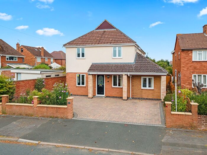 4 Bedroom Detached House For Sale In Estcourt Close, Gloucester, GL1