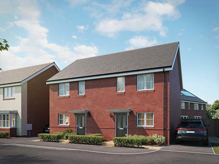 2 Bedroom Semi-Detached House For Sale In Ravengar Grove, Rayleigh, Essex, SS6