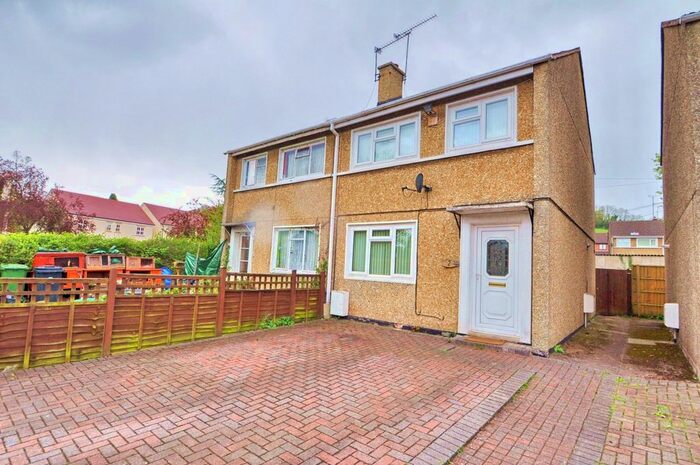 3 Bedroom Semi-Detached House To Rent In St. Michaels Close, Mitcheldean GL17