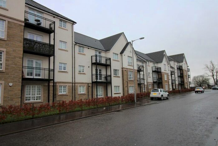 2 Bedroom Flat To Rent In Crown Crescent, Kinnaird Village, Larbert, FK5