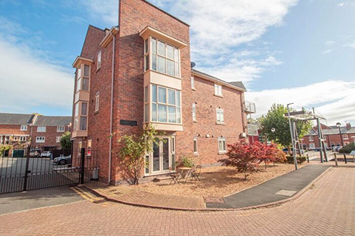 2 Bedroom Apartment For Sale In Waters Edge, Chester City Centre, CH1