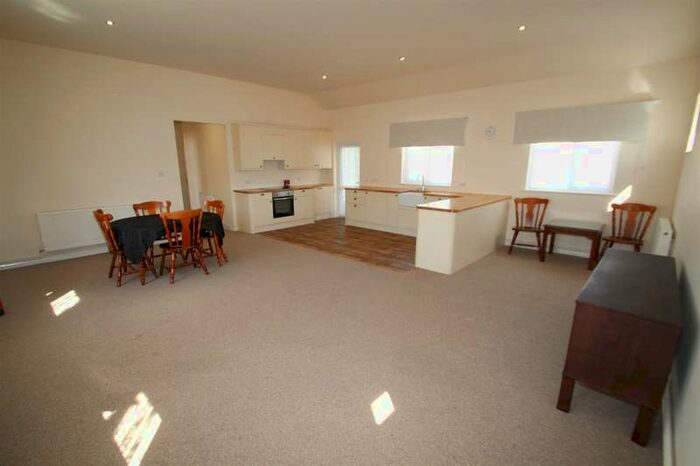 1 Bedroom Apartment To Rent In Wyatts Covert, Denham, Uxbridge, UB9
