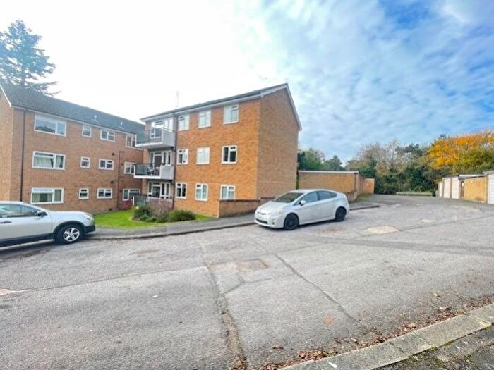 3 Bedroom Flat To Rent In Gooden Court, Harrow-On-The-Hill, Harrow, HA1
