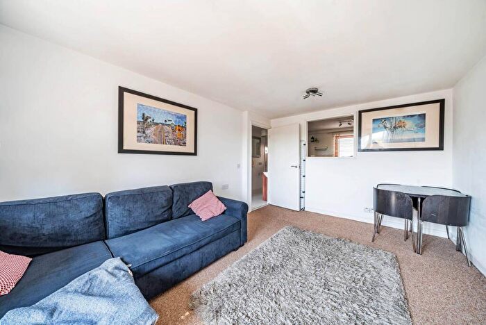 1 Bedroom Flat To Rent In Staffordshire Street, Peckham, London, SE15