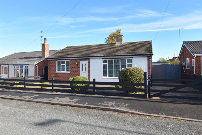3 Bedroom Detached House For Sale In The Cloisters, Humberston, Grimsby, DN36