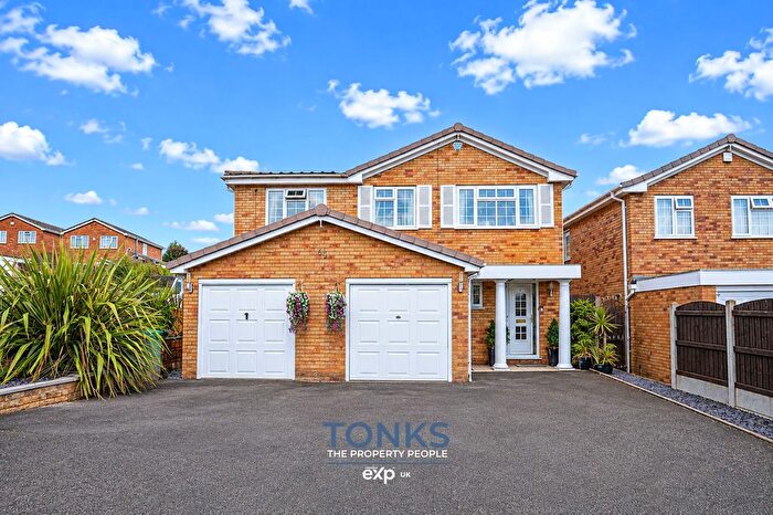 5 Bedroom Detached House For Sale In County Park Avenue, Halesowen, B62