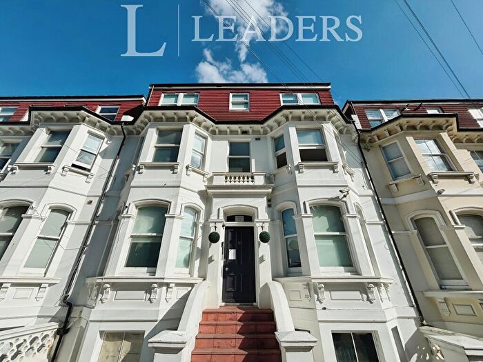 1 Bedroom Flat To Rent In Seafield Road, BN3